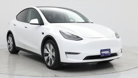 TESLA MODEL Y 2021 5YJYGDEE8MF272832 image
